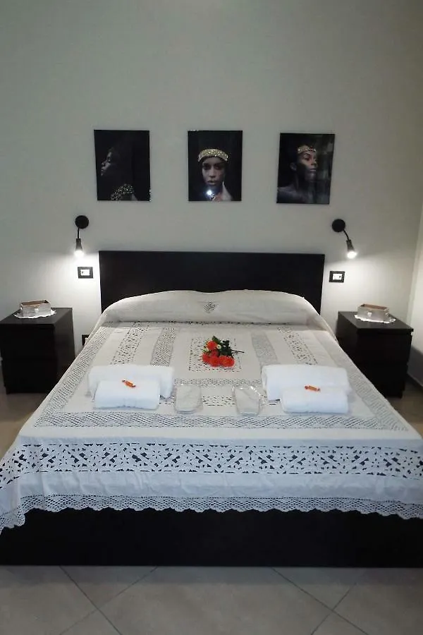 Cefalu Studio Room And Apartments Italy