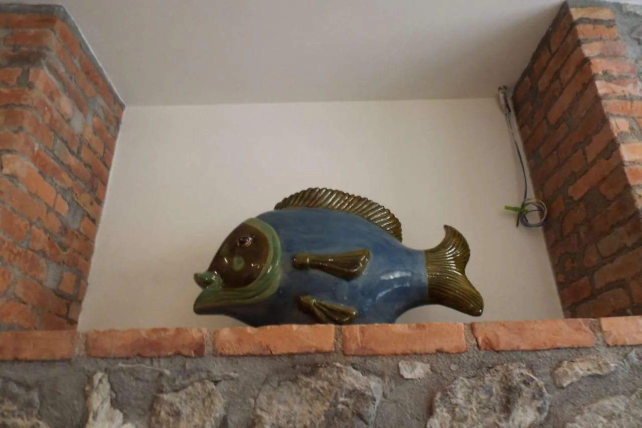 Cefalu Studio Room And Apartments